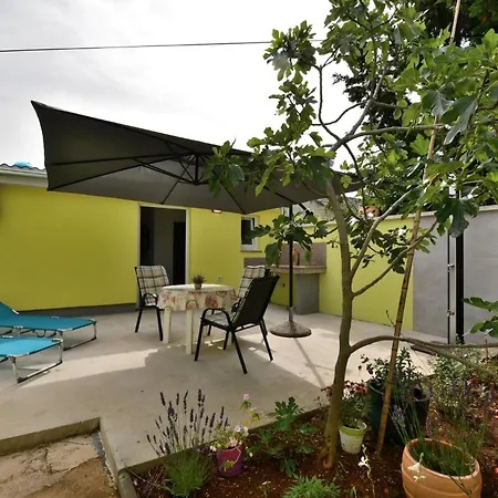 Apartment Cozy Garden