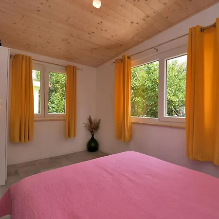 Cozy Garden Apartment Fazana